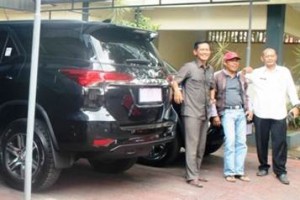 Mobdin Baru Pimpinan Dewan 